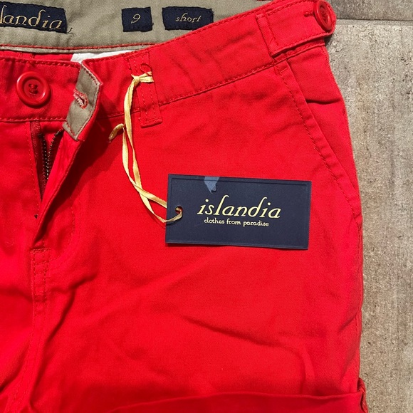 NWT Islandia Red Short Shorts-Size 9 - Picture 5 of 7